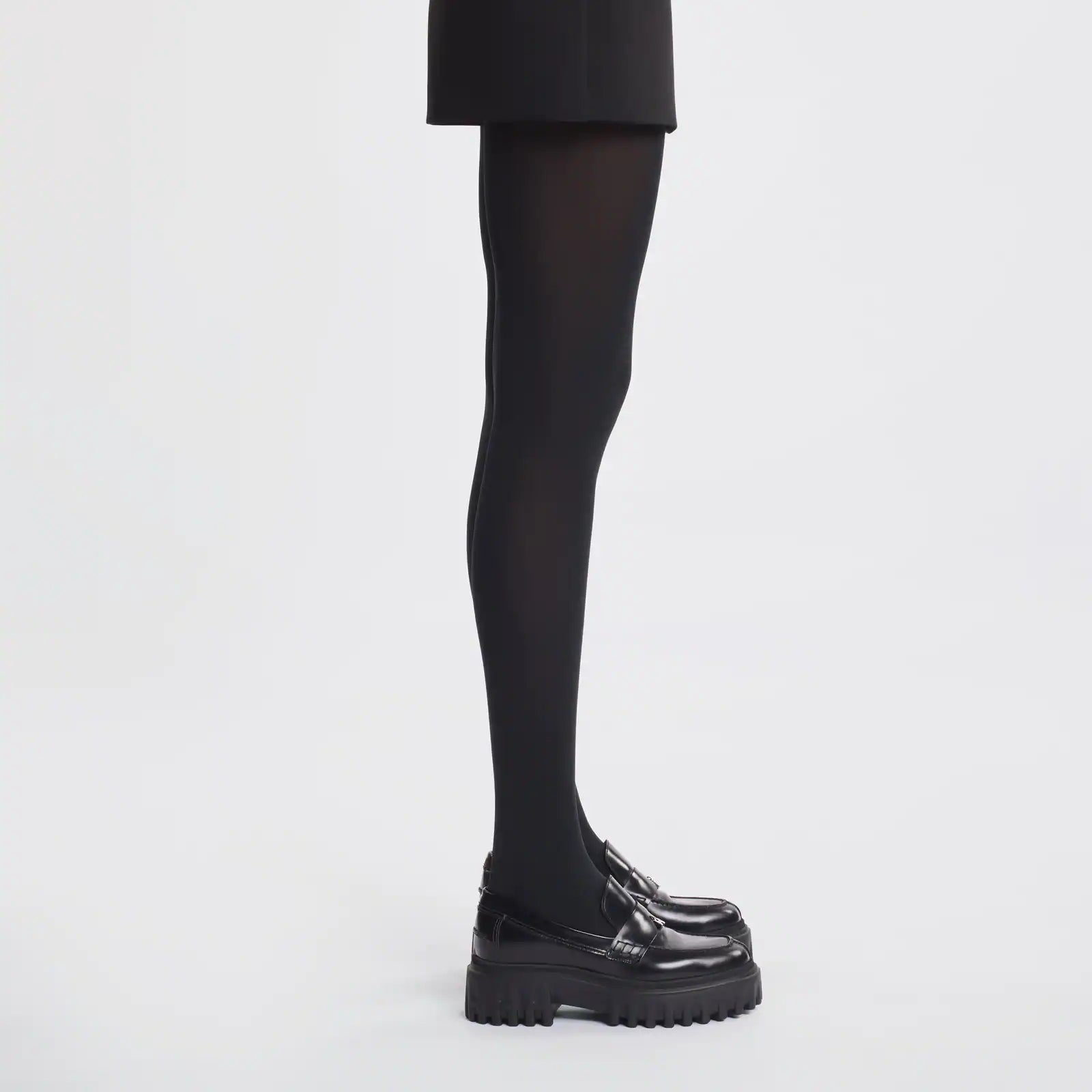 H700 Loafer